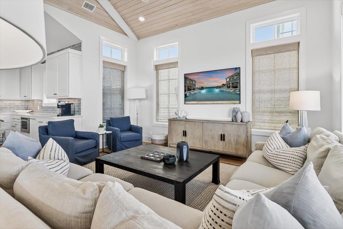 3rd Floor, Living Room