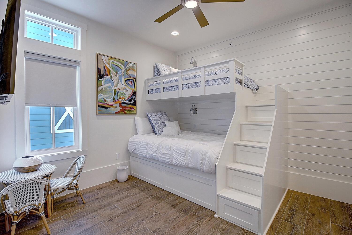 Bunk Room, 2nd Floor