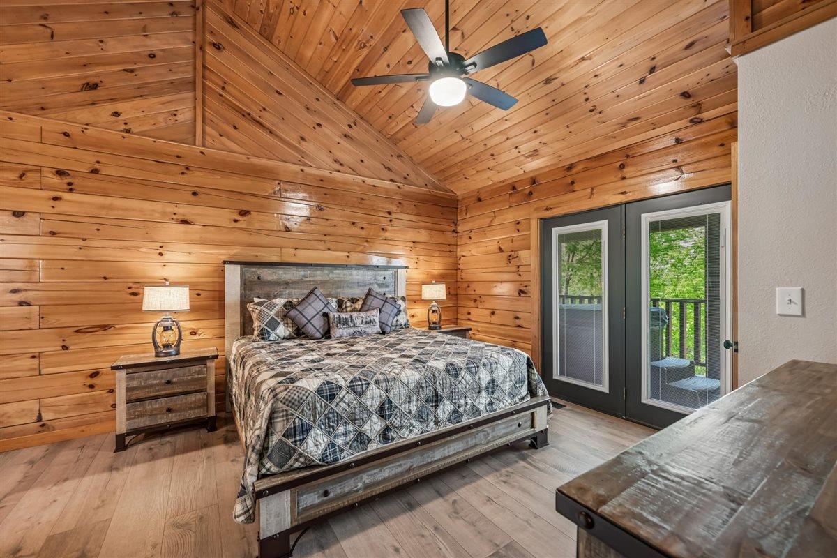 37Primary Bedroom
