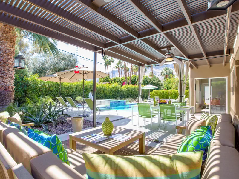 Easily transition from sun to shade in this outdoor living space