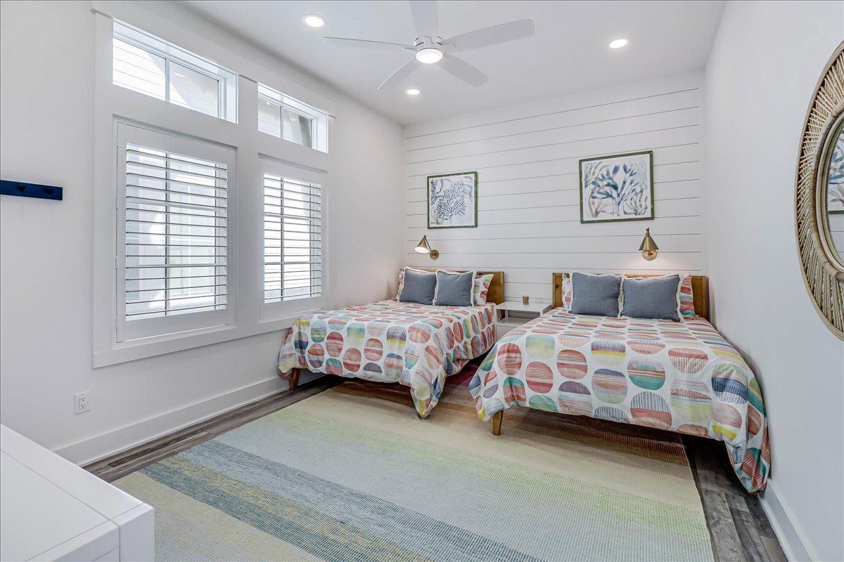 2nd Floor, Double Queen Bedroom