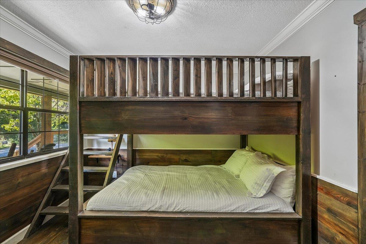 028Bedroom