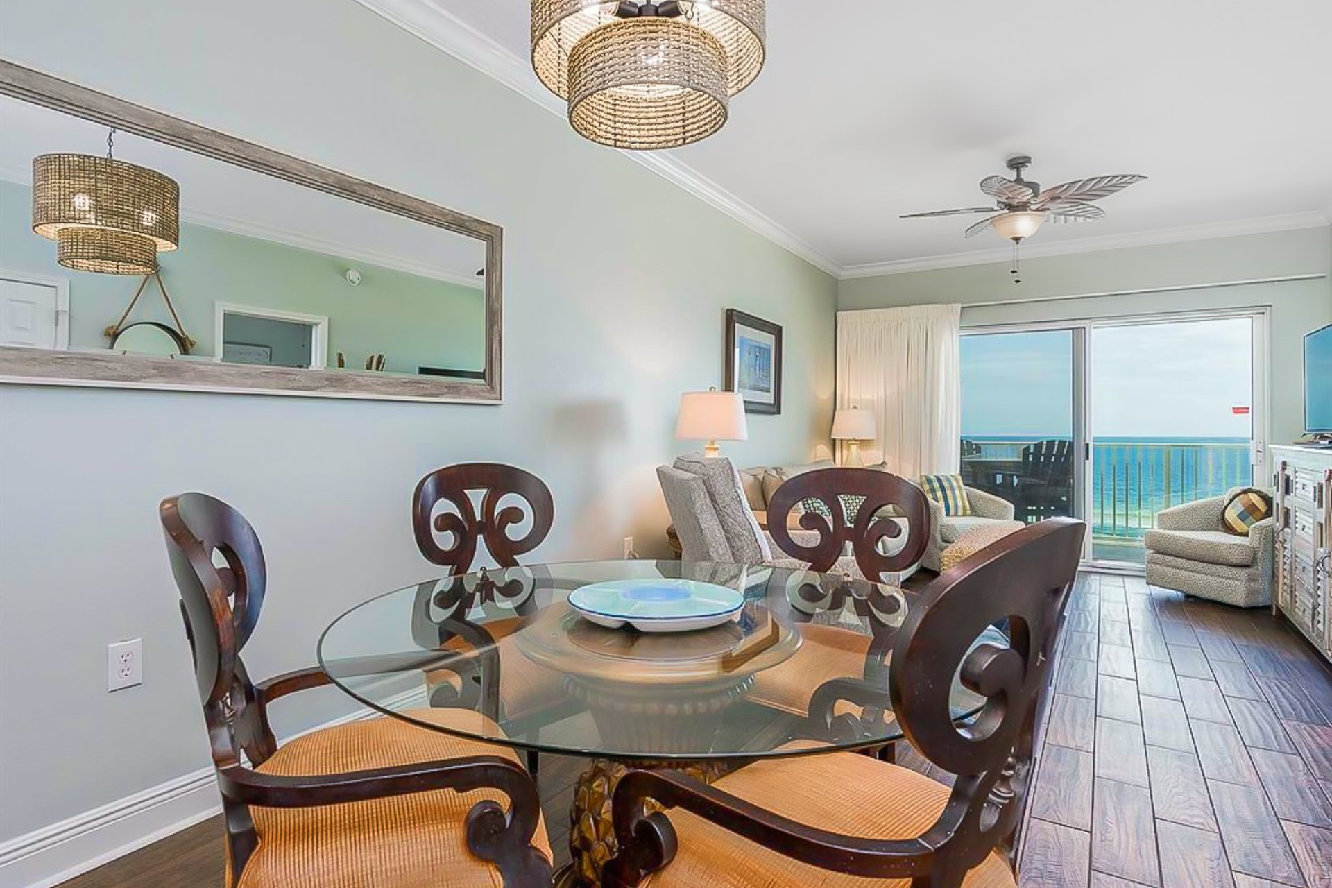 Crystal Shores 604 8