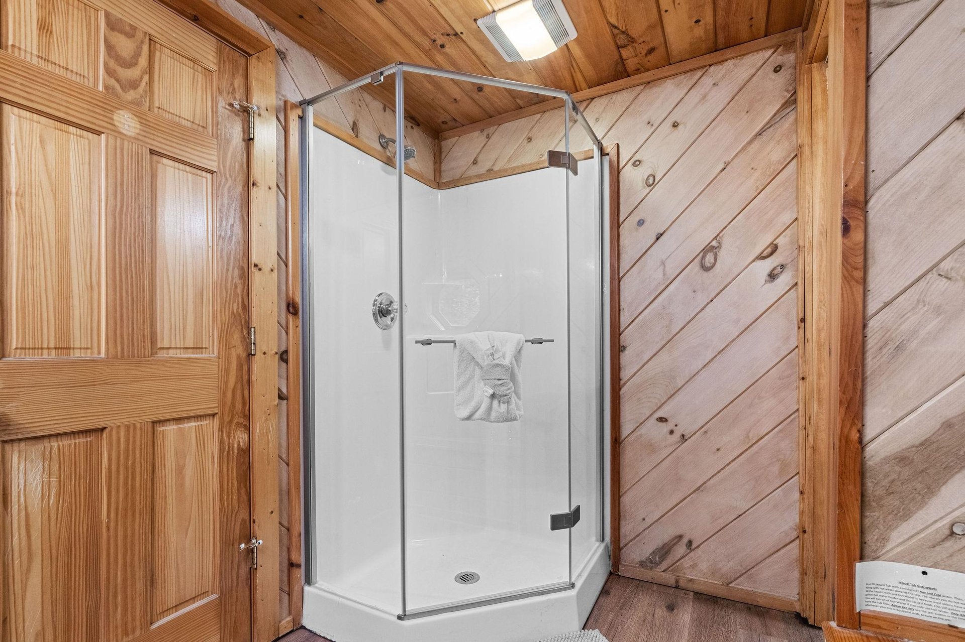ironwoodlodge28