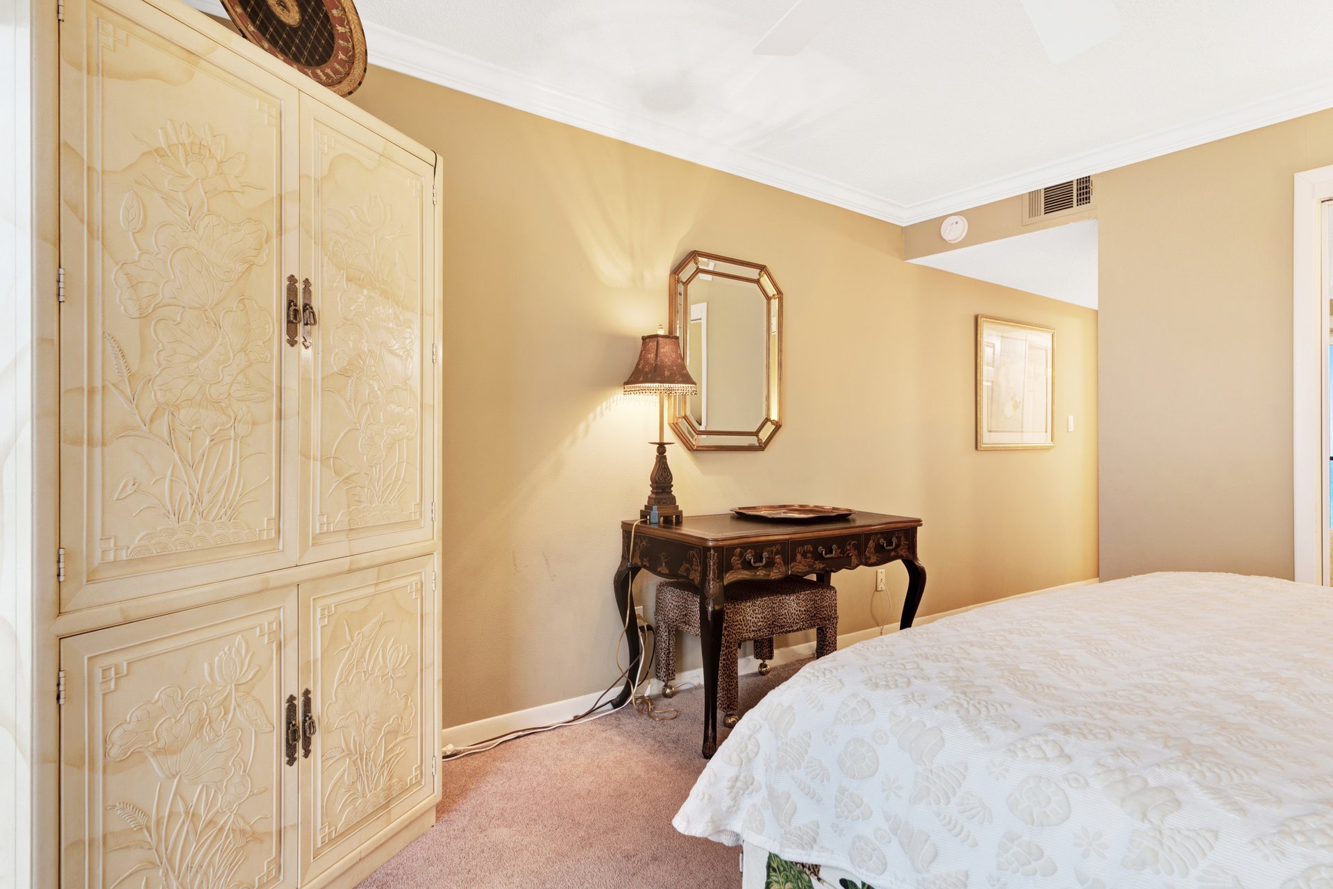 Huntington by the Sea 304 21