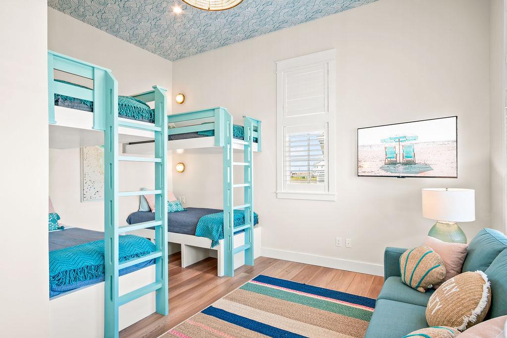 Bunk Bedroom, 1st Floor