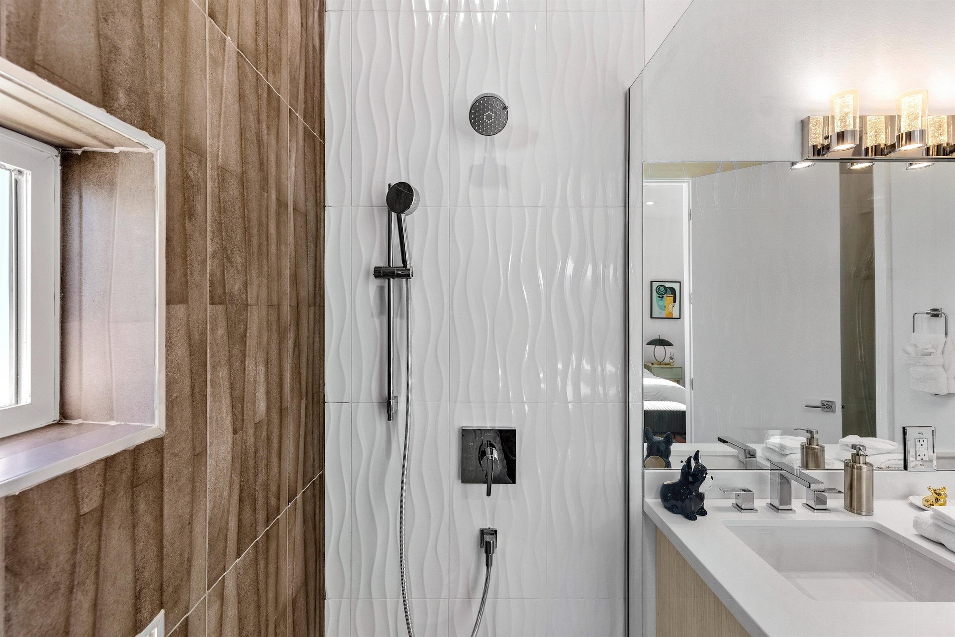 Guest shower