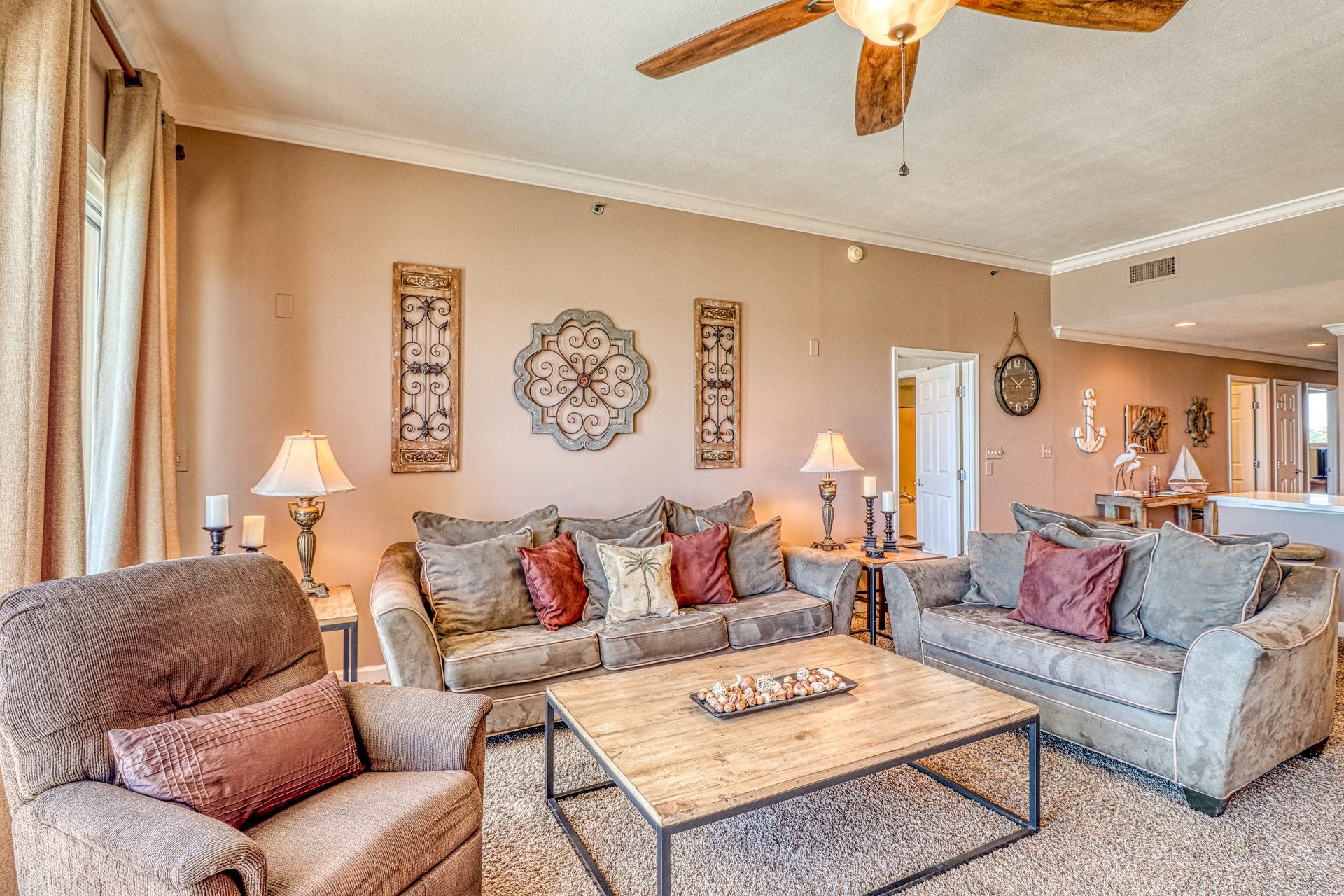 Sterling Beach 305 4