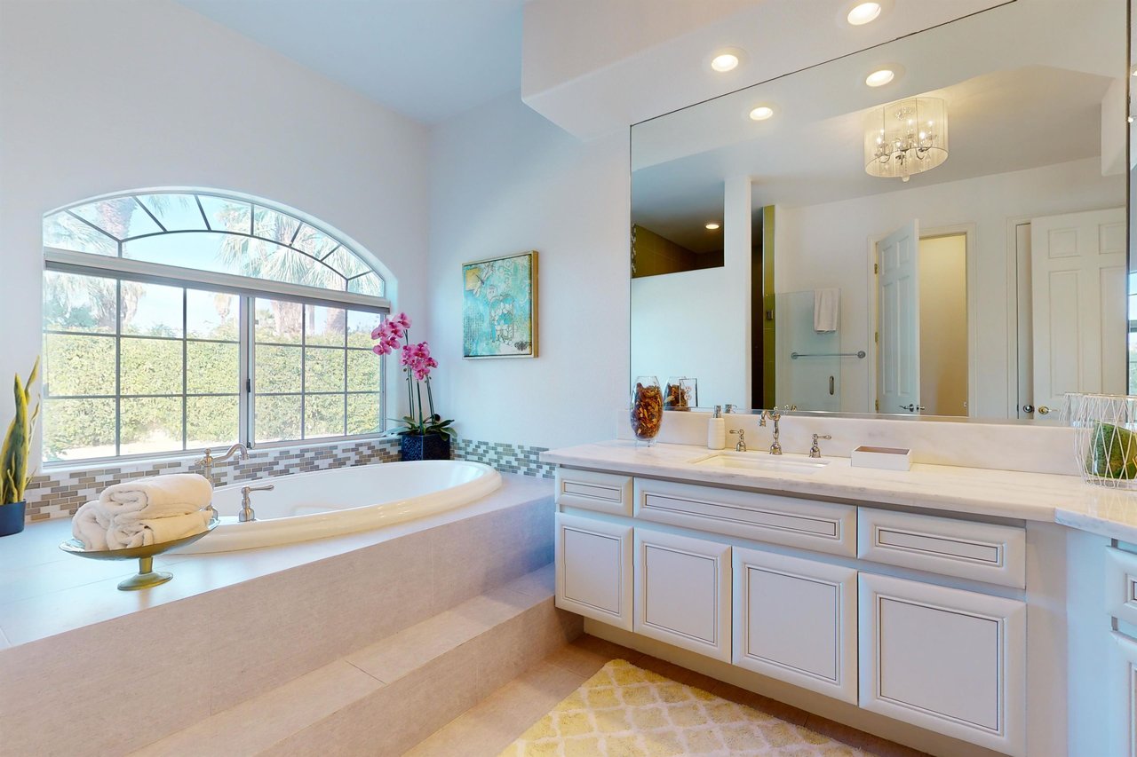 Width1280
