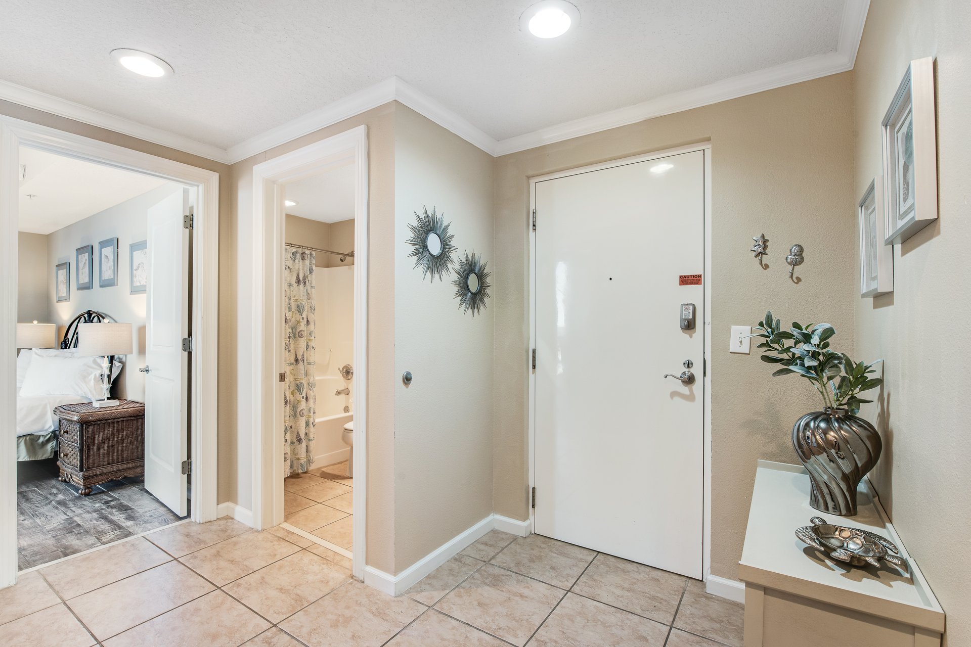 The Colonnades 1503 20