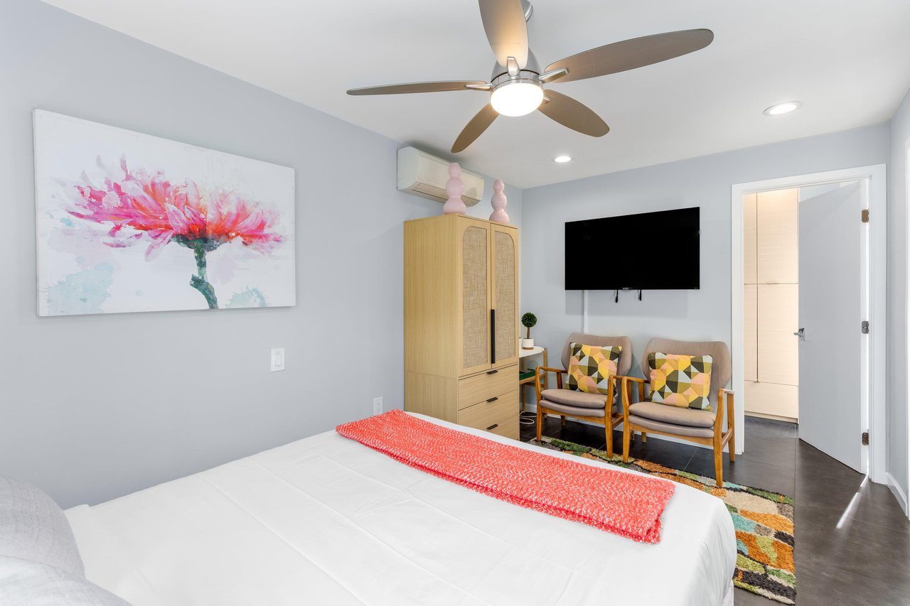 Guest bedroom