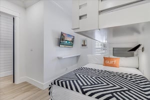 1st Floor, Twin Over Queen Loft