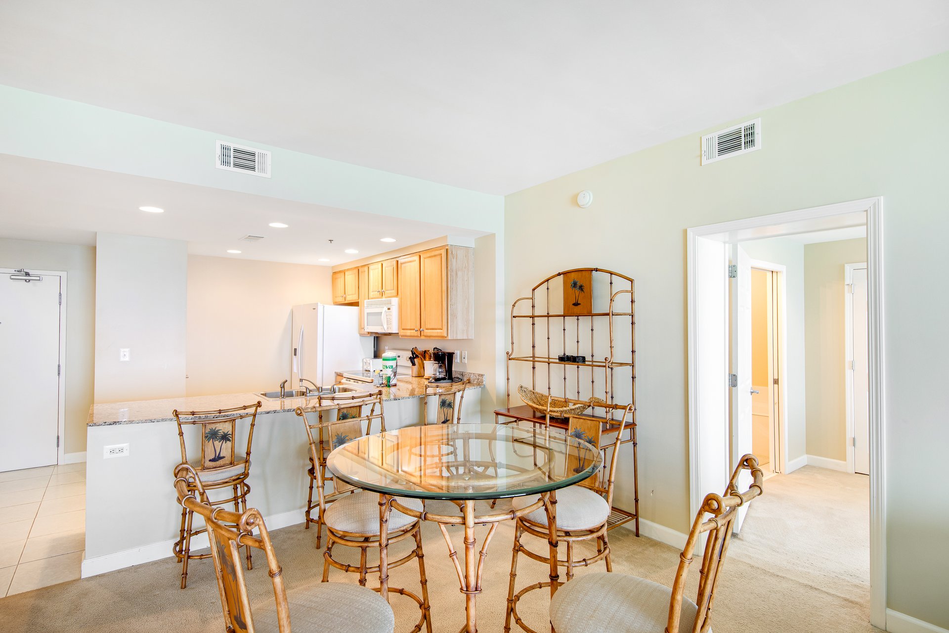 Splash Resort 907E 6