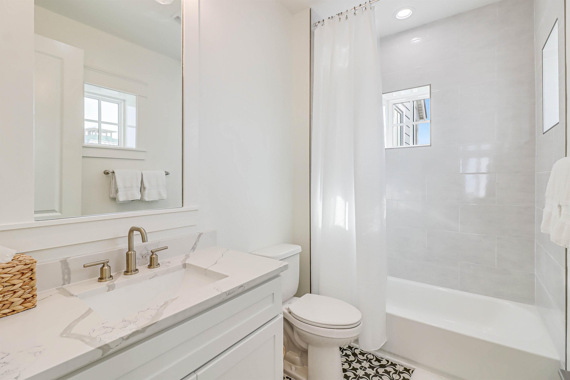 Primary King Suite Bathroom, 1st Floor