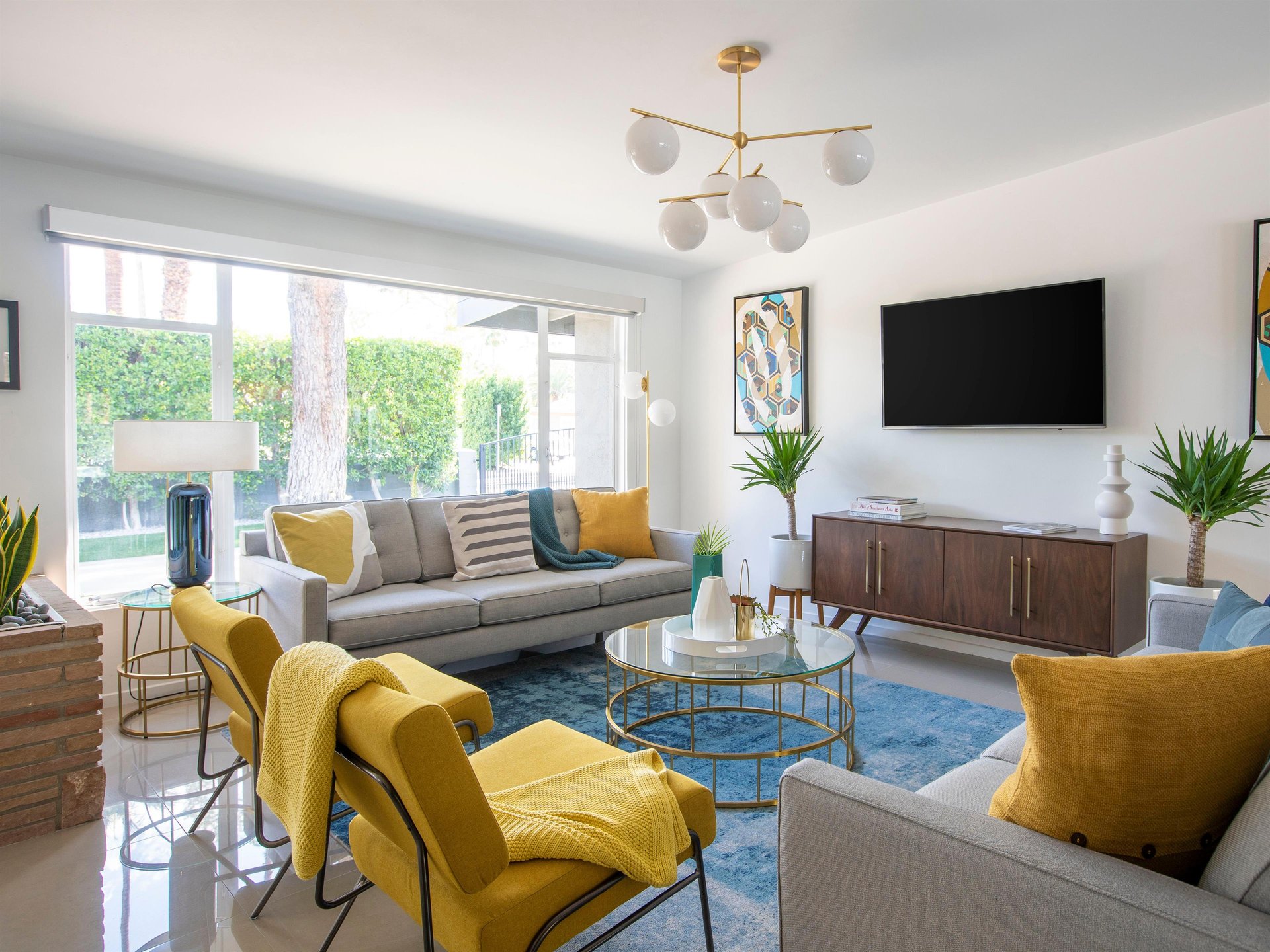 Luxurious living area