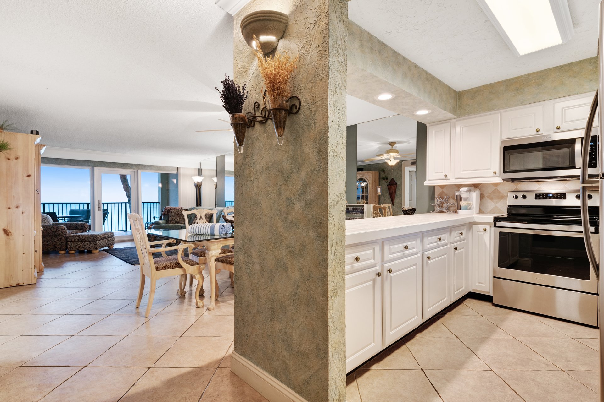 Huntington by the Sea 304 17