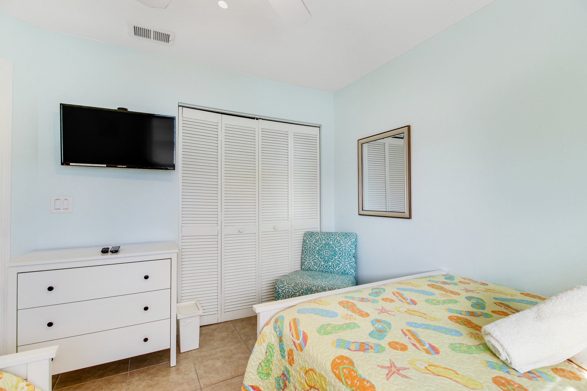 Turquoise Paradise West 18