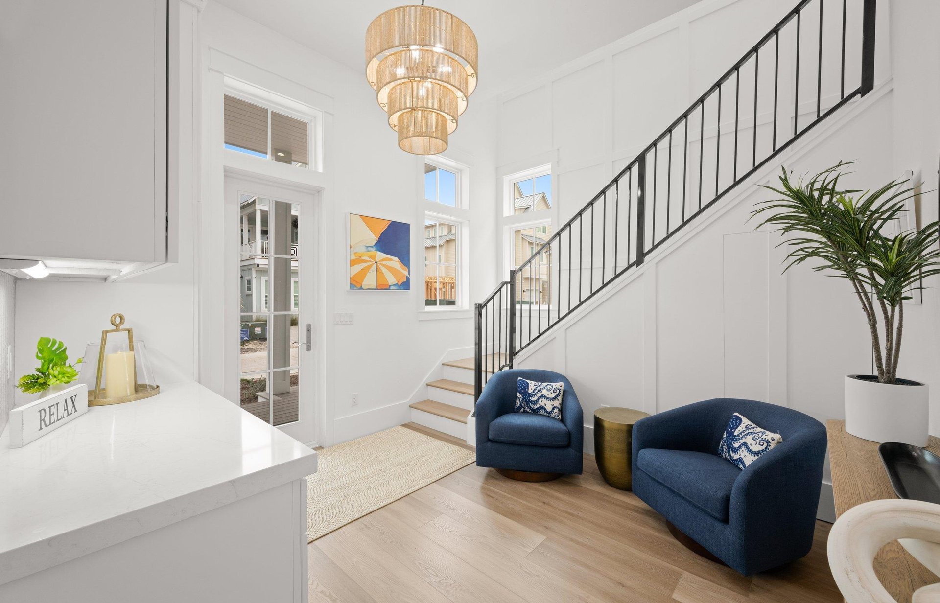 1st Floor, Foyer