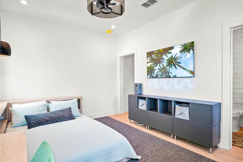 Queen Bedroom, 1st Floor