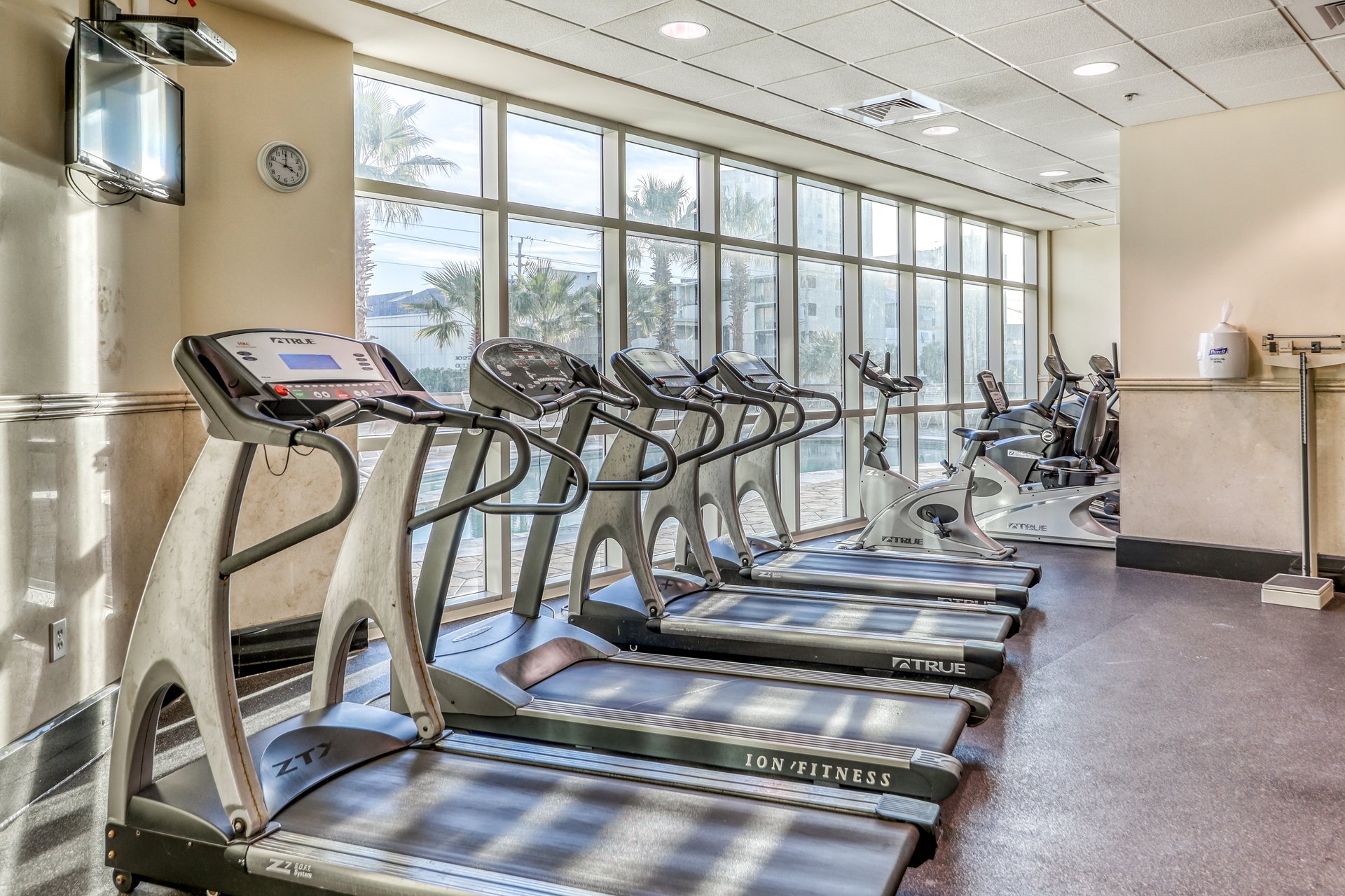 Crystal Tower 1703 37