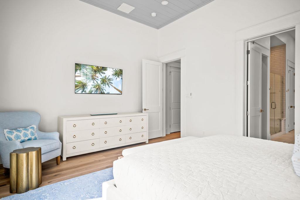 Primary King Bedroom, 1st Floor