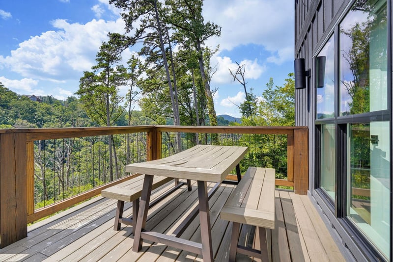 Step onto your private deck and take in sweeping forest and mountain views. Gather at the picnic table for meals al fresco, surrounded by fresh air and the quiet beauty of nature.