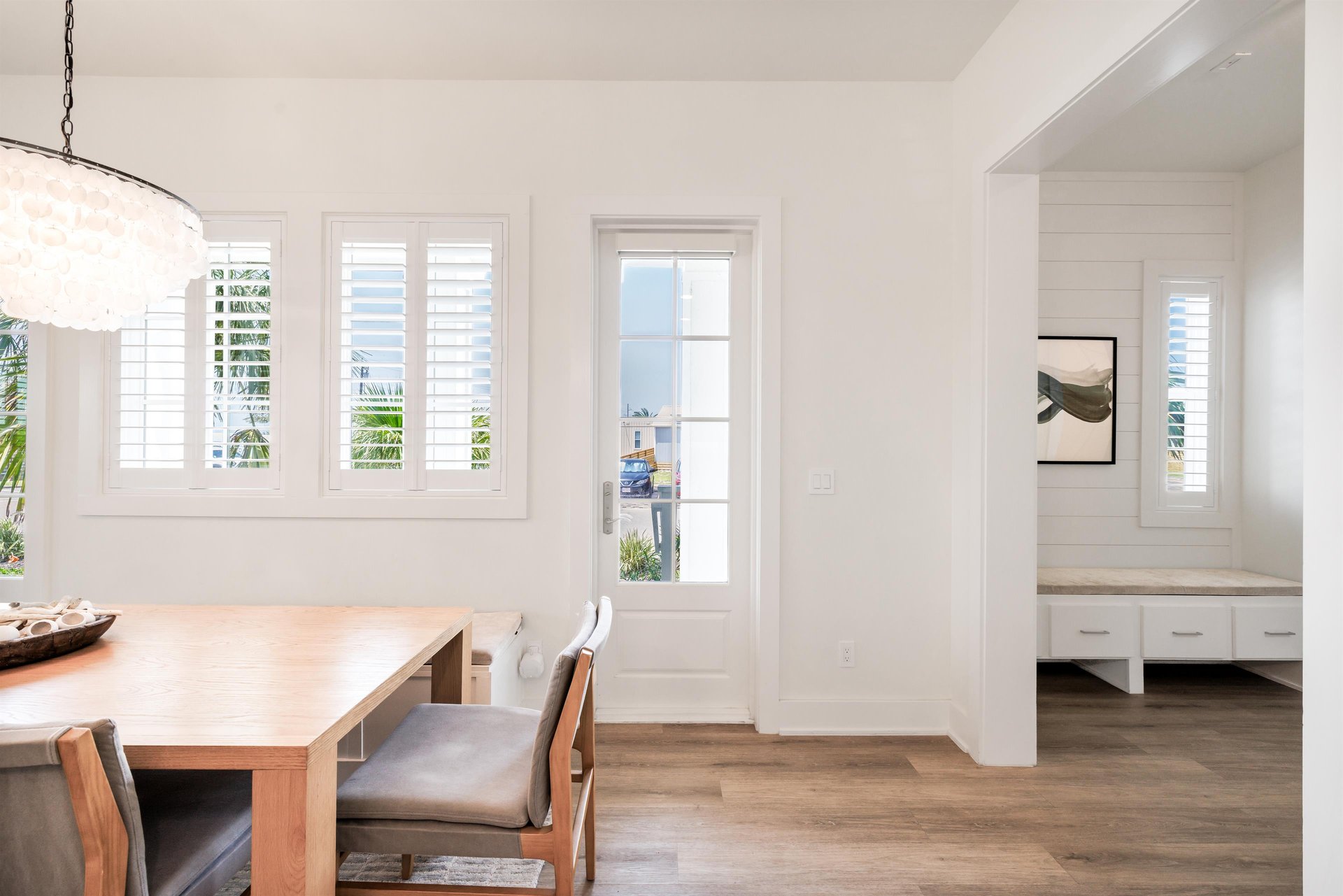 1st Floor, Dining Area