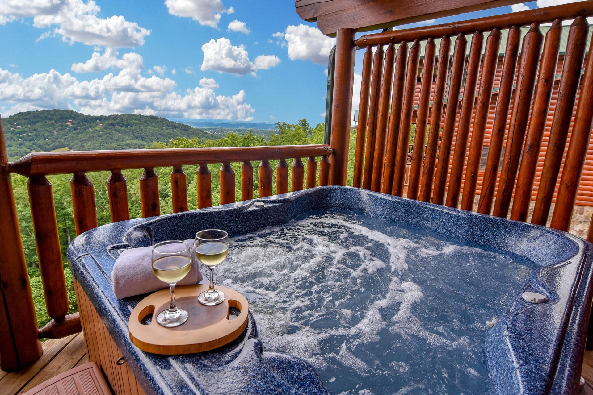 Hot tub at Eagles Sunrise, a 2 bedroom cabin rental located in Pigeon Forge
