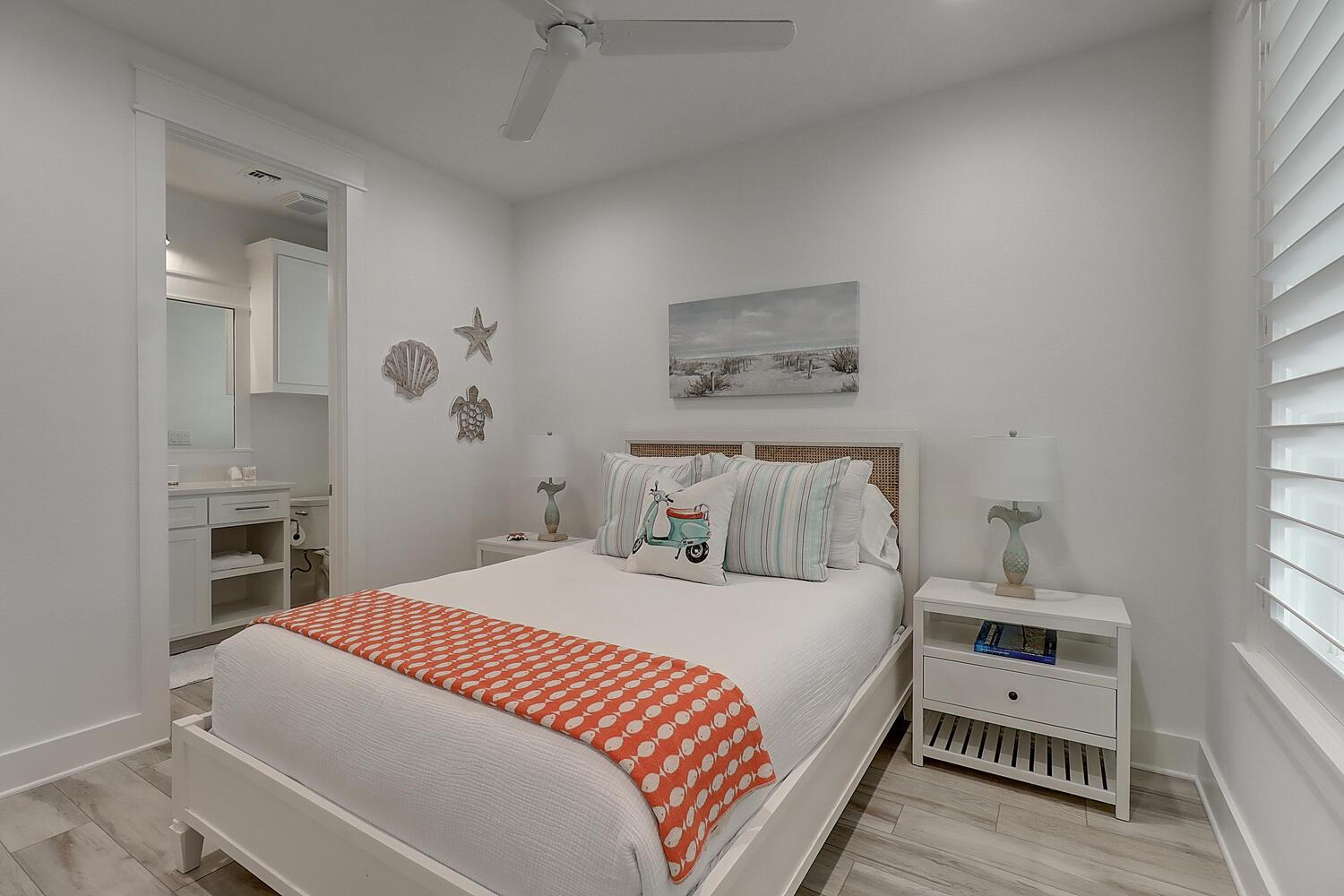 Front Queen Bedroom, 1st Floor