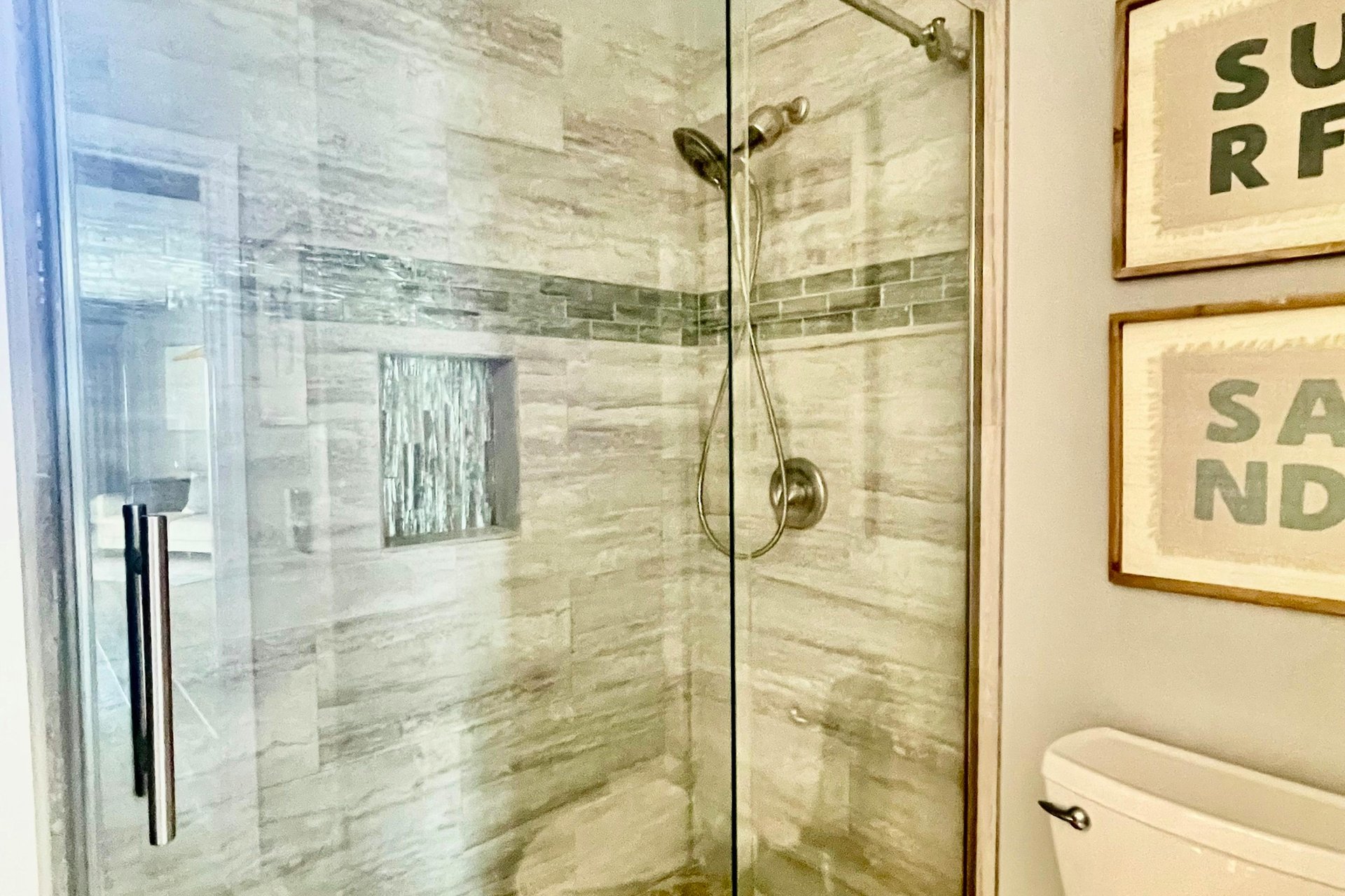 6528648.jpg