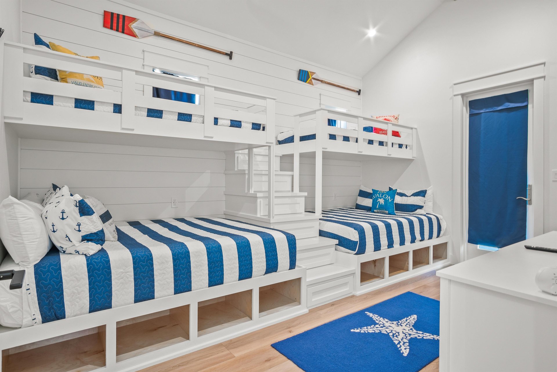 TwinFull Bunk Room, 2nd Floor