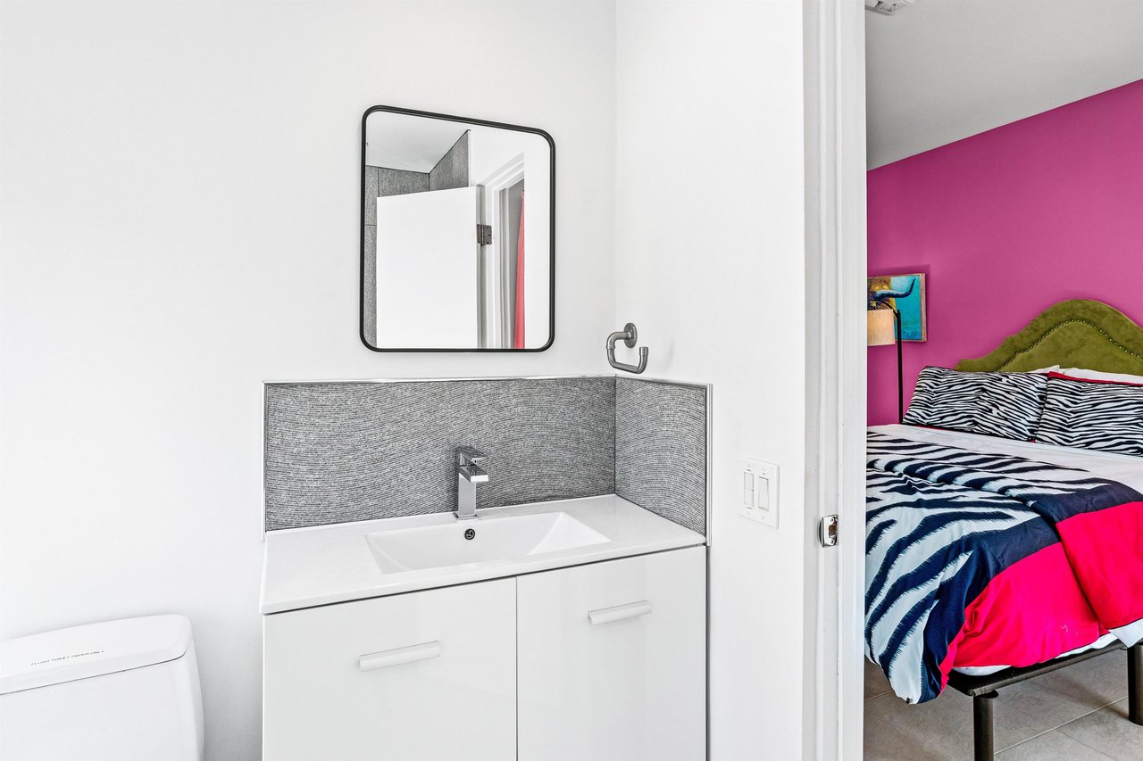 Casita bathroom