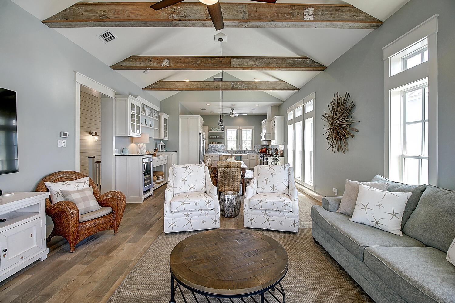 2nd Floor Living Area