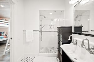 Bunk Bathroom, 3rd Floor