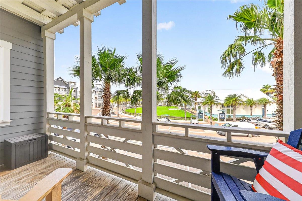 1st Floor, Balcony
