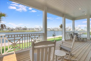 Lakeside Porch, 1st Floor