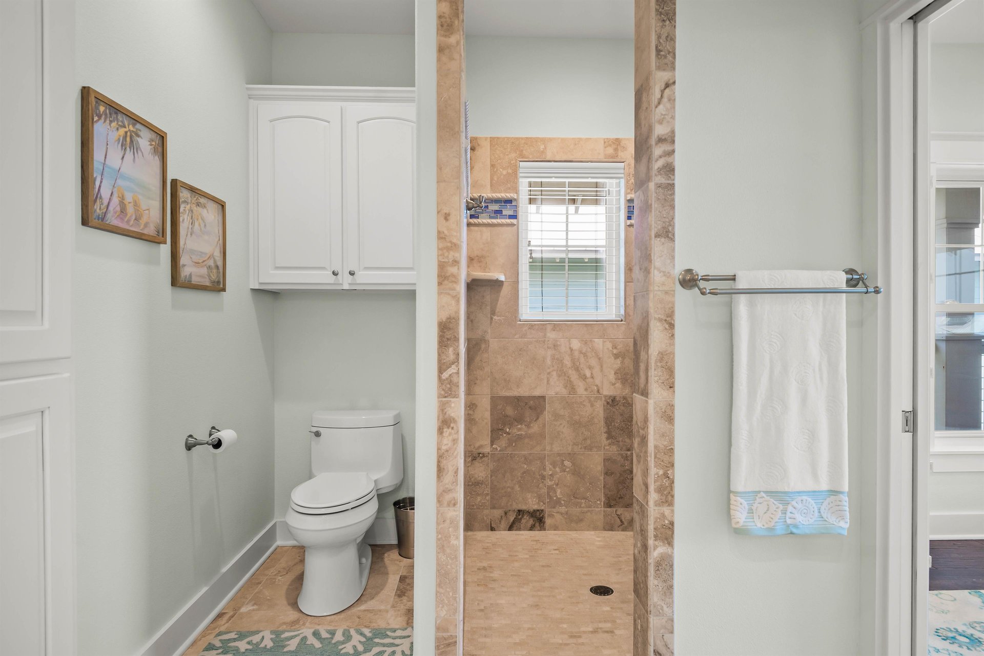 2nd King Suite Bathroom, 3rd Floor