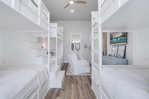 Bunk Room, 1st Floor