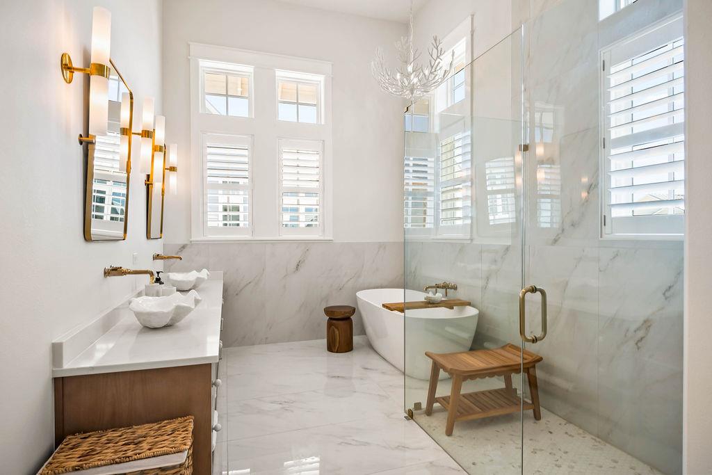 2nd Floor, Primary King Bathroom