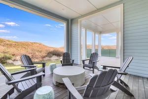 Large Patio with Outdoor Seating, 1st floor