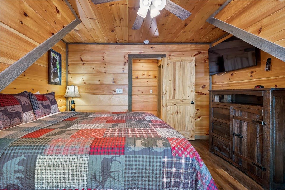51Bedroom