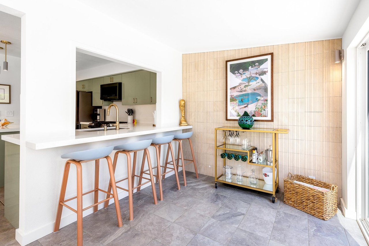 Breakfast Bar for Four