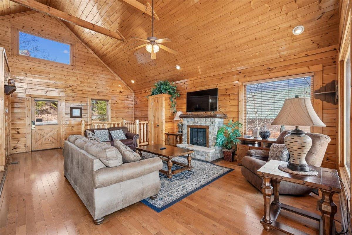 12Living Room