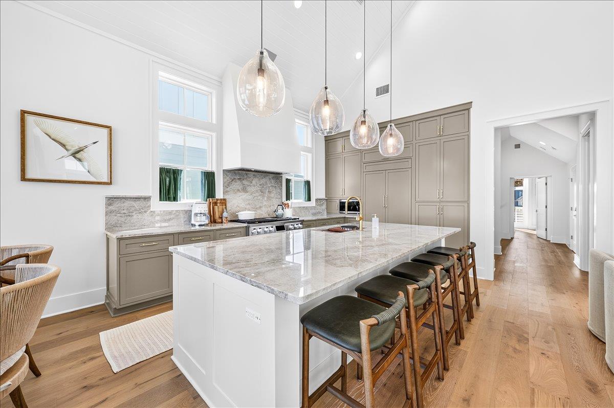 3rd Floor, Kitchen