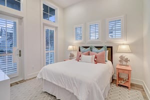 Queen Bedroom Suite, 1st Floor