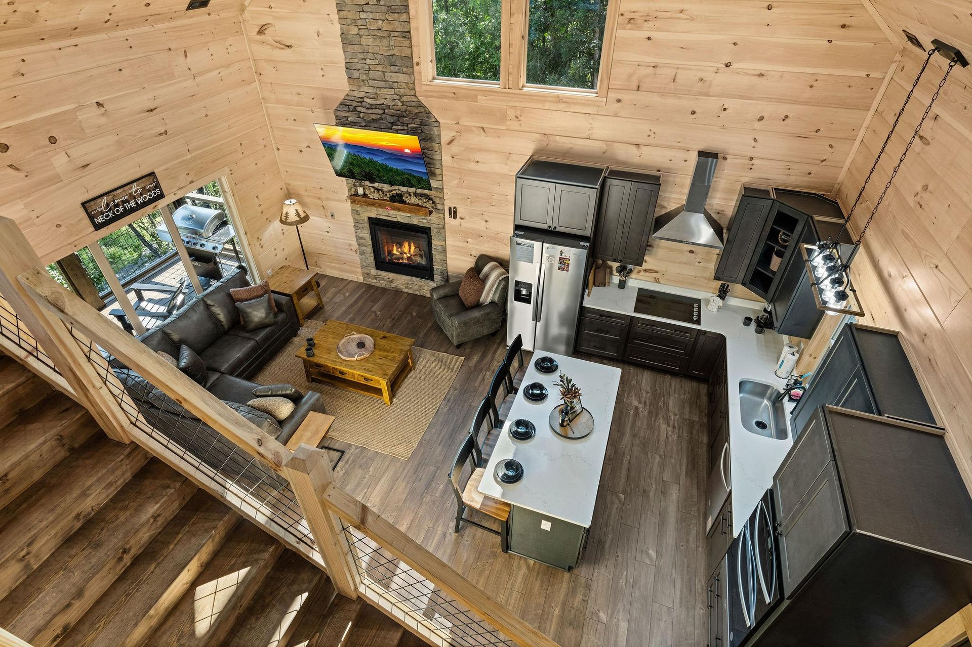rockytoplodge21