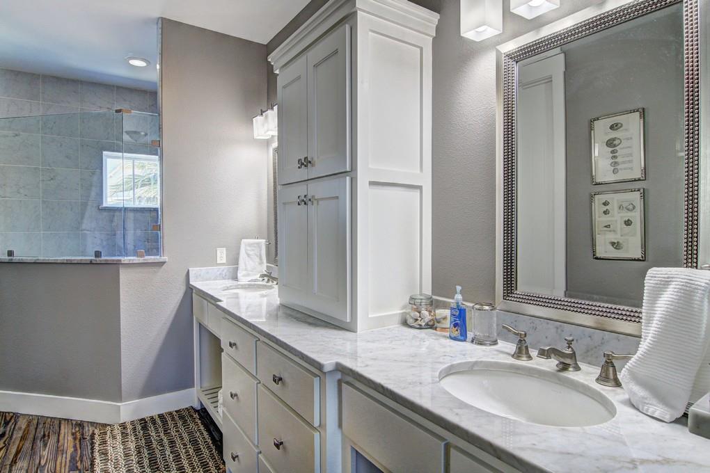 2nd floor master bath