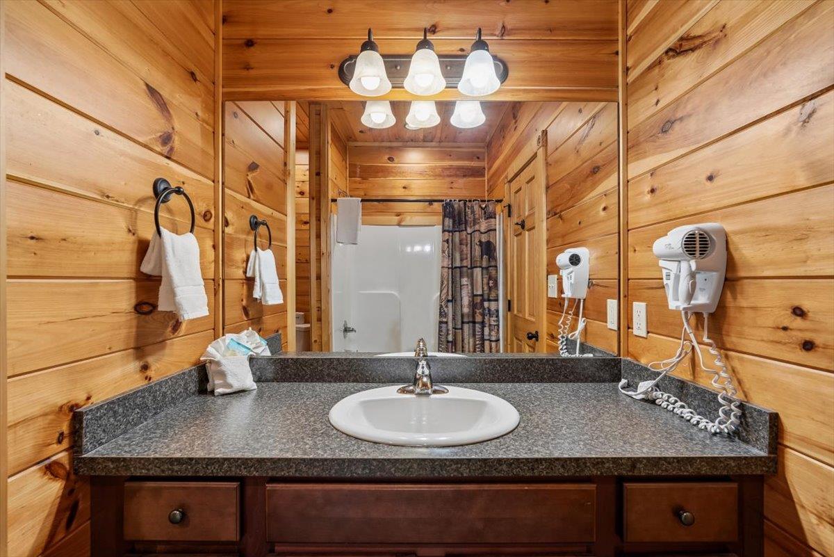 35Primary Bath
