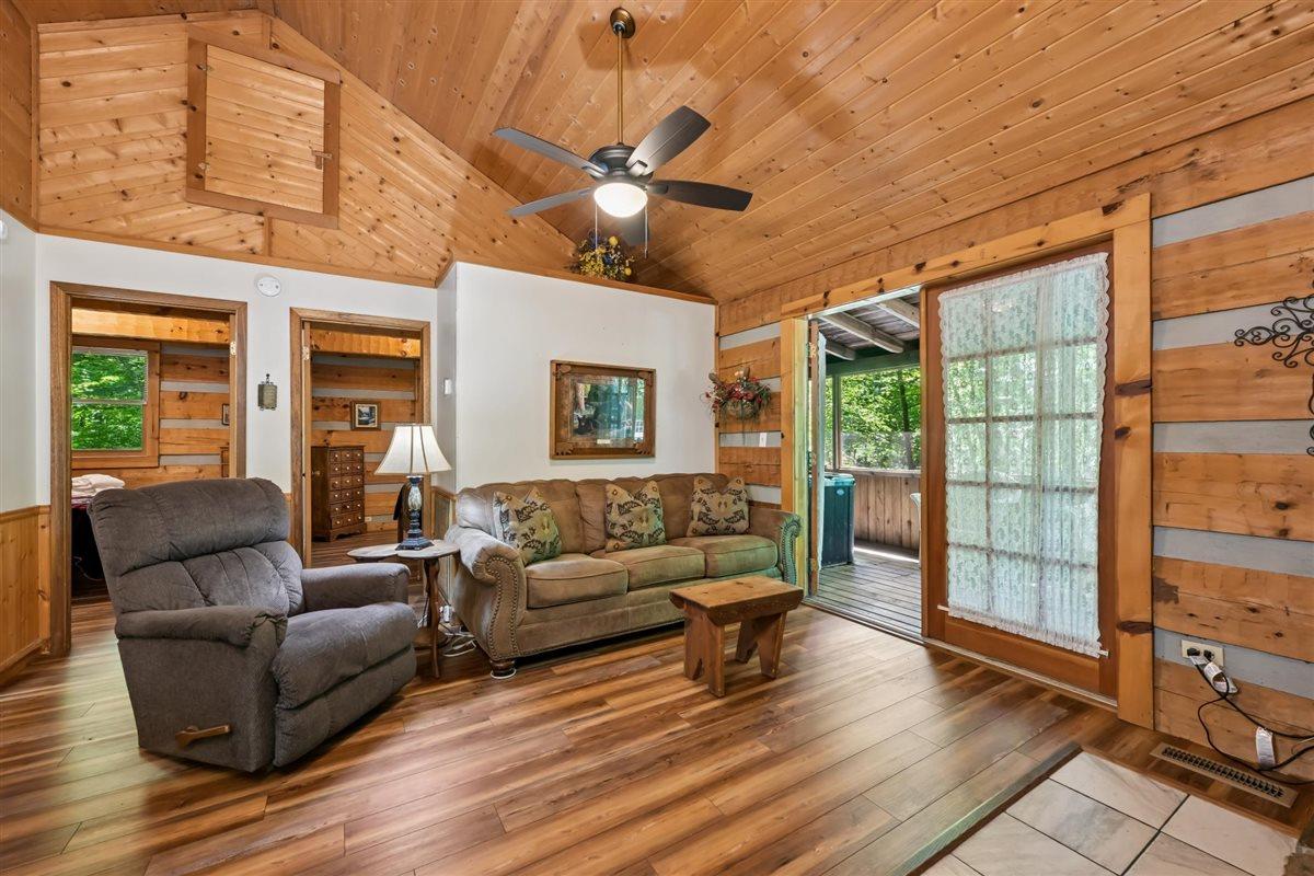 17Living Room