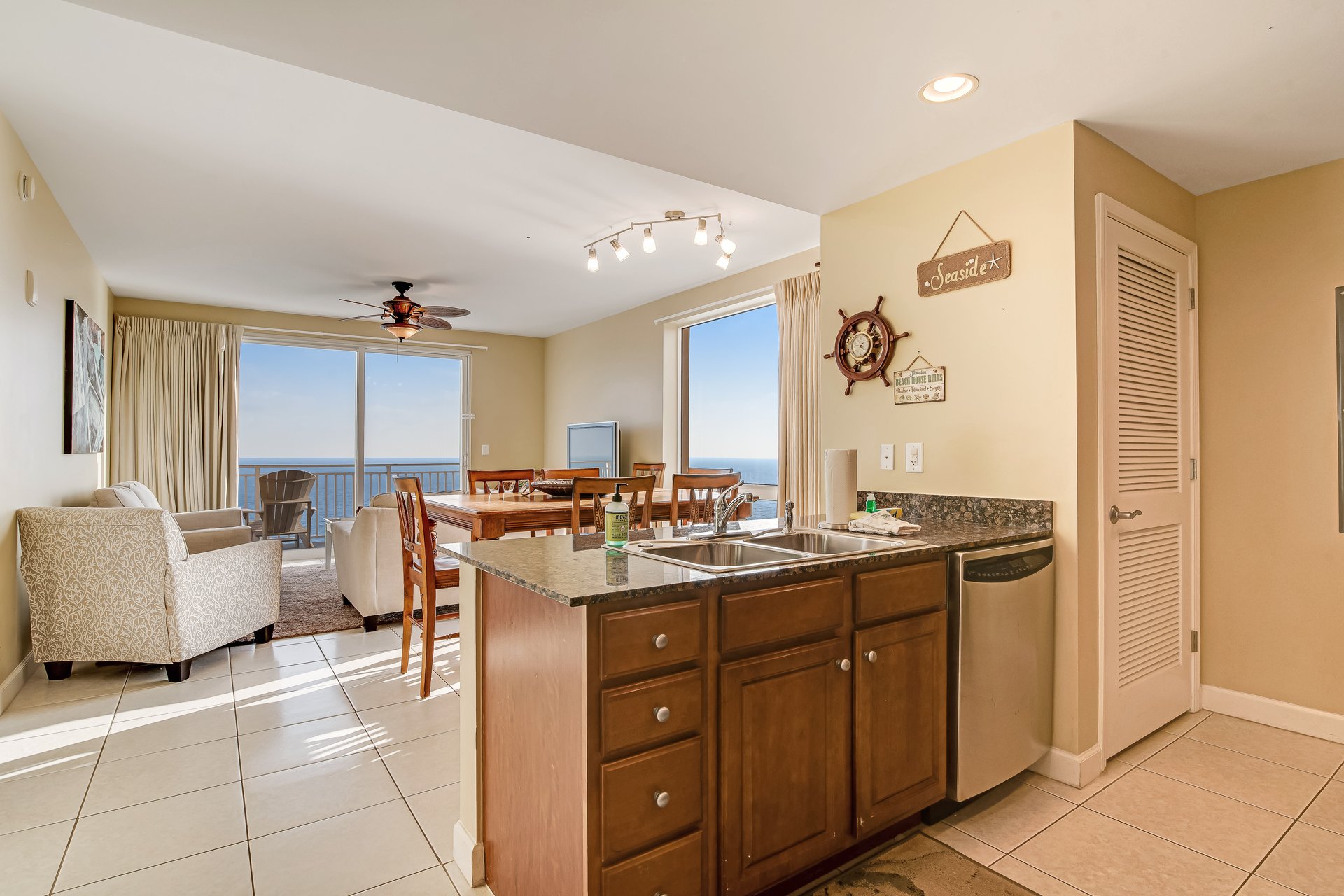 Splash Resort 2101E 10